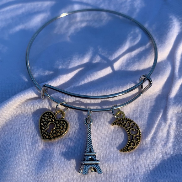 Brand New! Handmade! Adjustable Charm Bangle Bracelet! - Picture 2 of 2